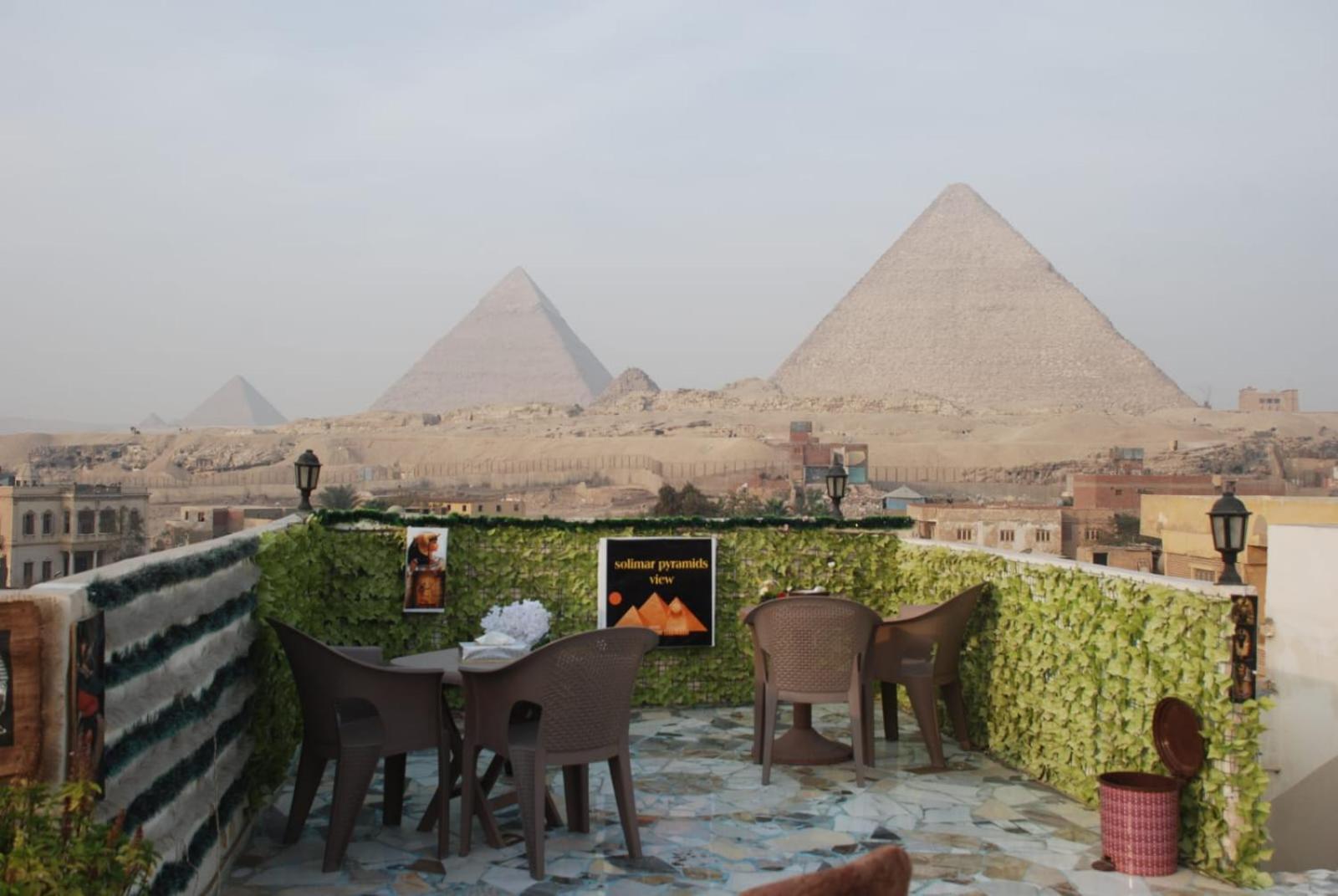 Pyramids Show Hotel Kafret el-Gabal Esterno foto